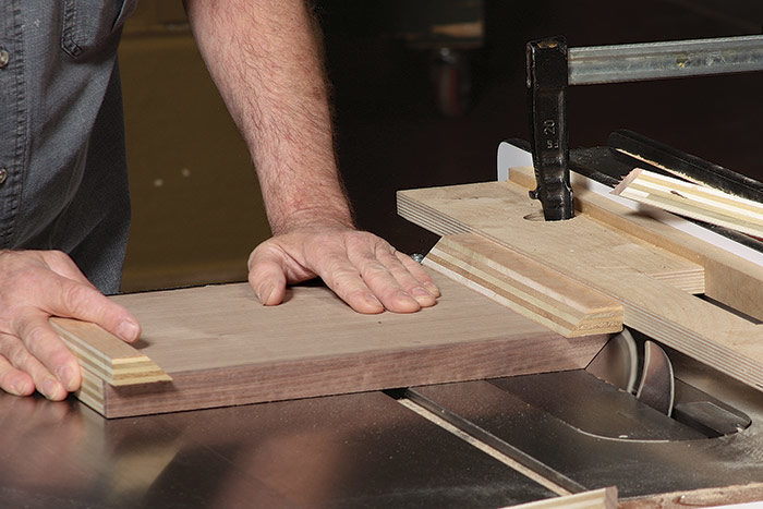 straightedges are cut at 45°