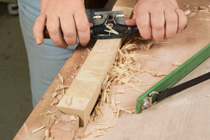 using spokeshave