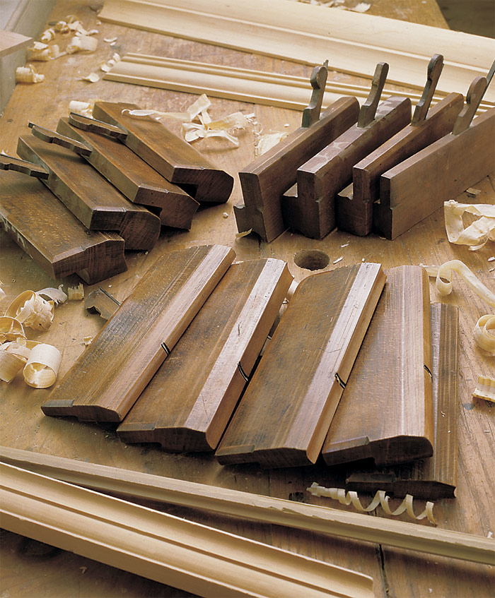 hollow and round molding planes
